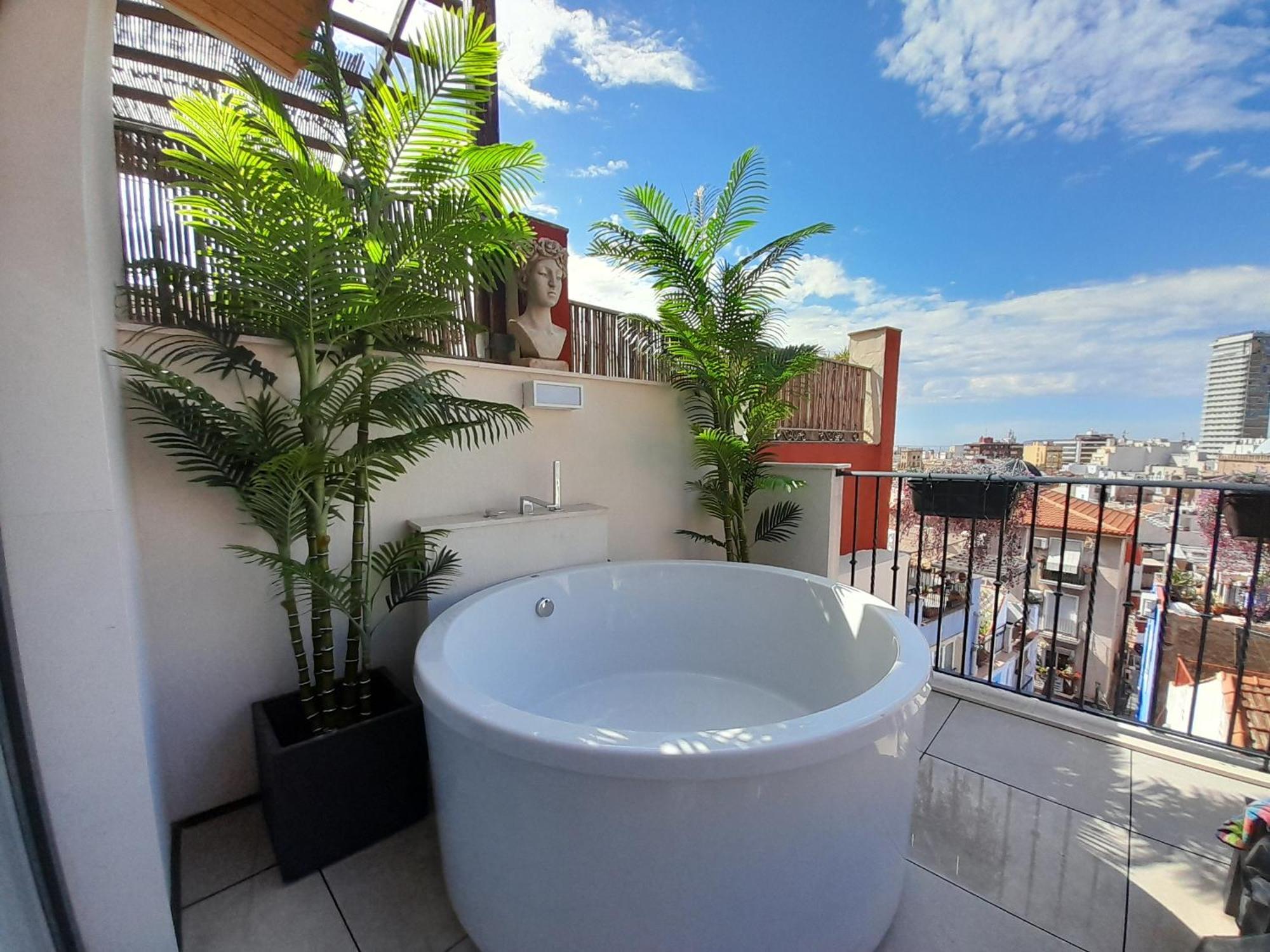 Atico Roseta Luxury Apartment อาลิกันเต ภายนอก รูปภาพ